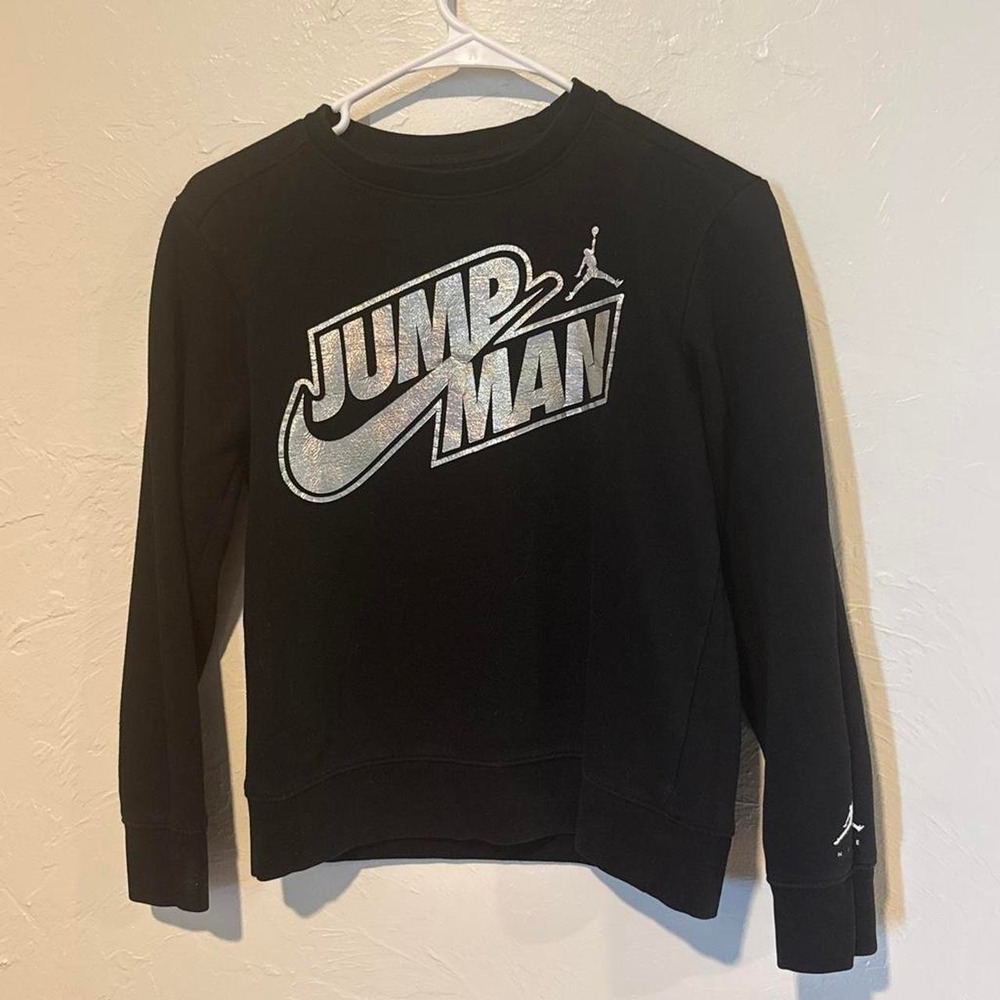 Jordan Boys Large Black Crewneck Sweatshirt Silver Jumpman Logo Pullover